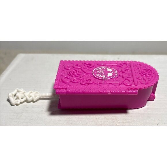 Monster High Luggage Scaris City Of Frights Skelita Calaveras Rochelle Goyle - Picture 12 of 13